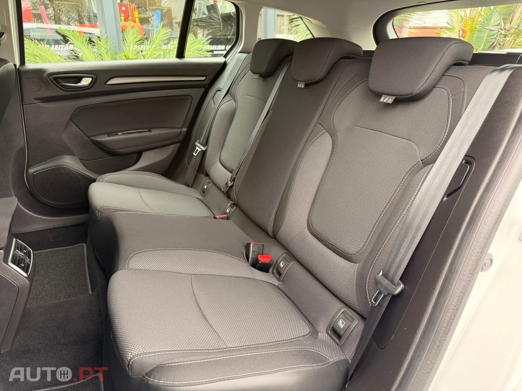 Renault Mégane Sport Tourer 1.5 Blue dCi Equilibre EDC