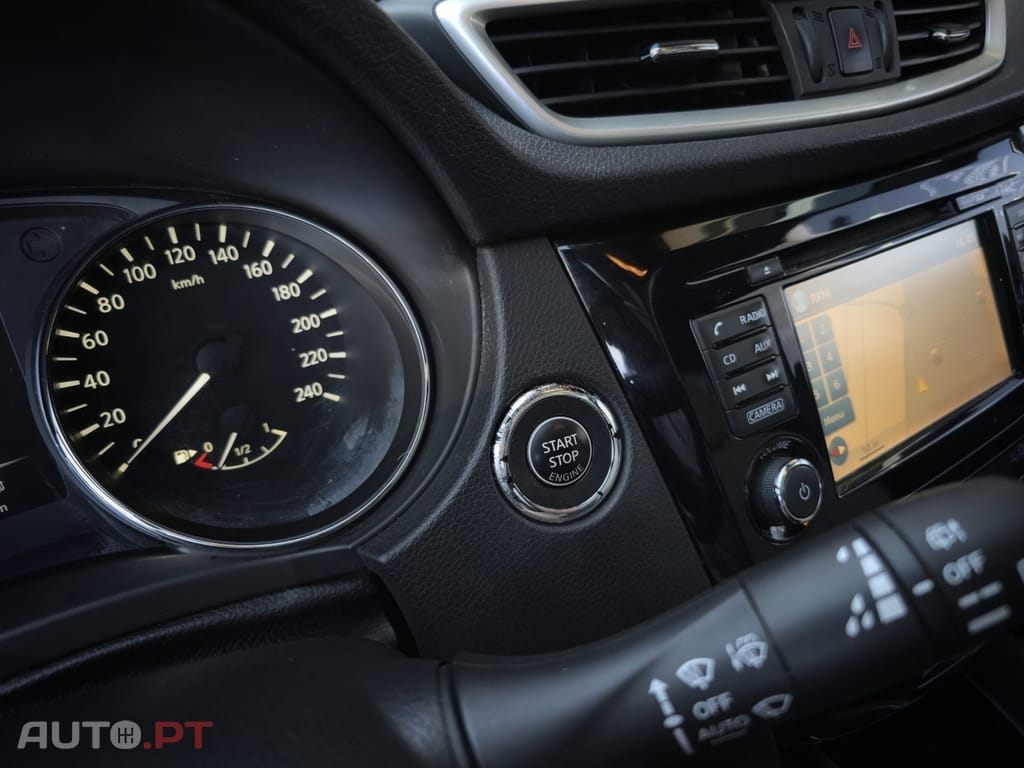 Nissan Qashqai 1.6 dCi Tekna Premium 17 360 S&S