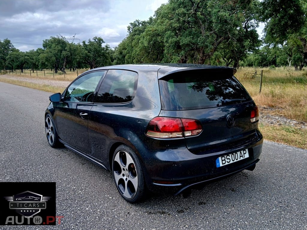 Volkswagen Golf 2.0 GTi DSG