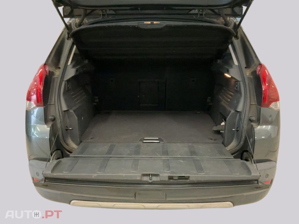 Peugeot 3008 1.2 e-THP Féline