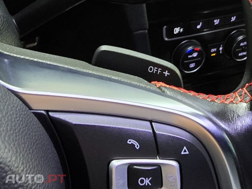 Volkswagen Golf GTI Performance BlueMotion DSG