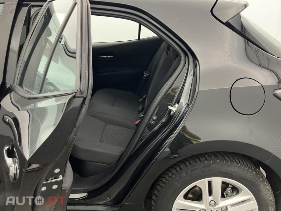Toyota Corolla 1.8 Hybrid Dynamic Business