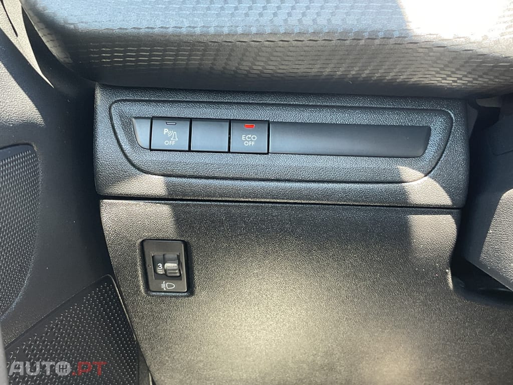 Peugeot 2008 1.6 BlueHDi Active