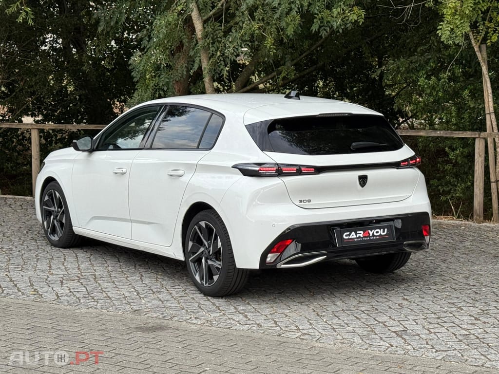 Peugeot 308 1.2 PureTech Allure EAT8