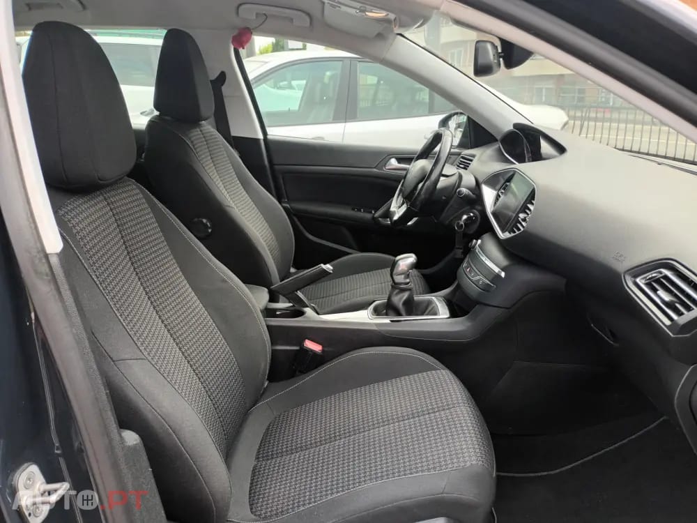 Peugeot 308 1.6 BlueHDi Style
