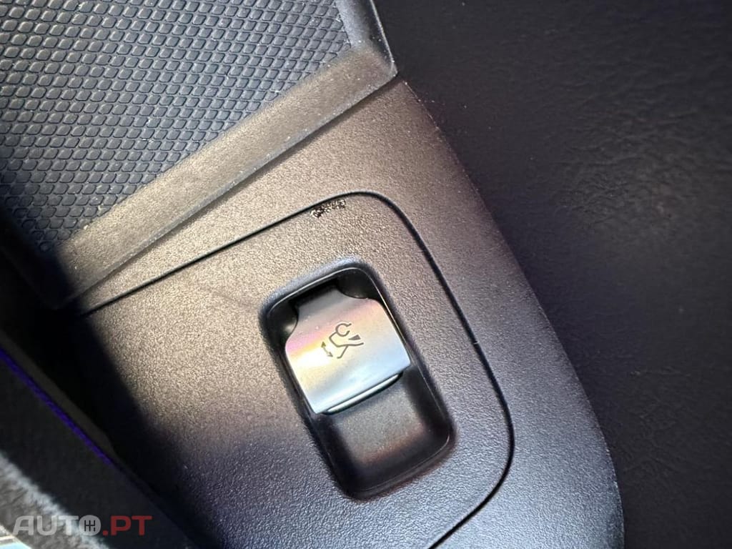 Mercedes-Benz EQE 350+ Electric Art