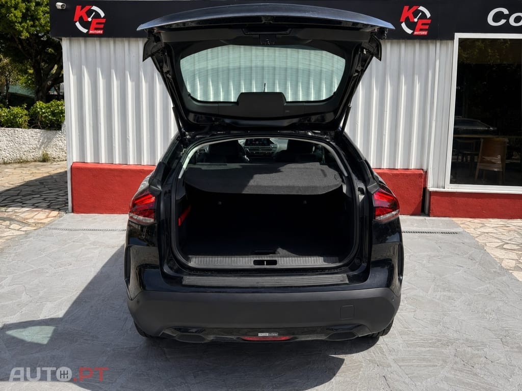 Citroën e-C4 50 kWh E-Series Collection — fotografia 8