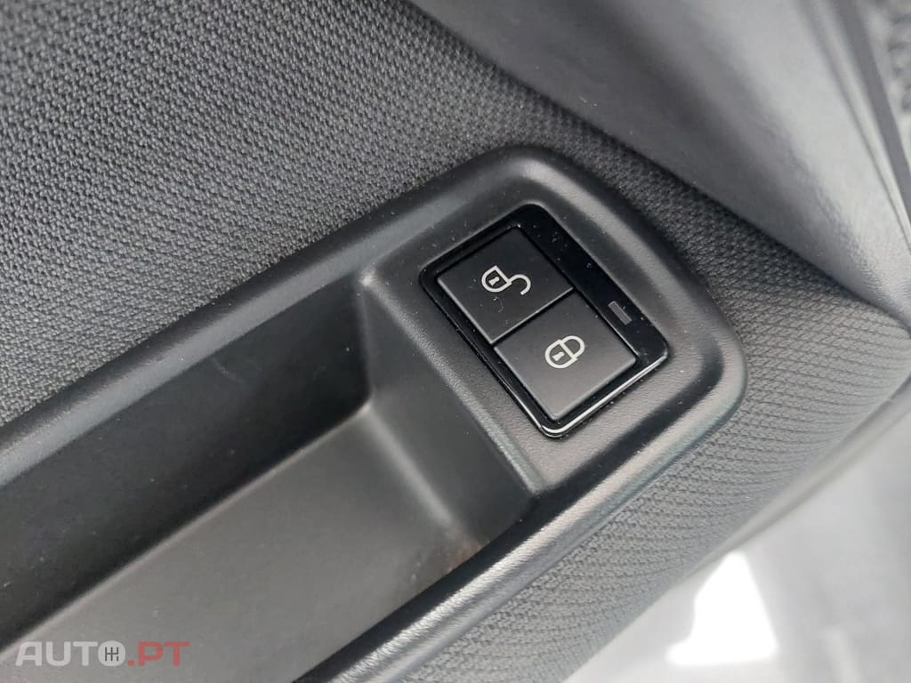 Jaguar XE 2.0 D Prestige