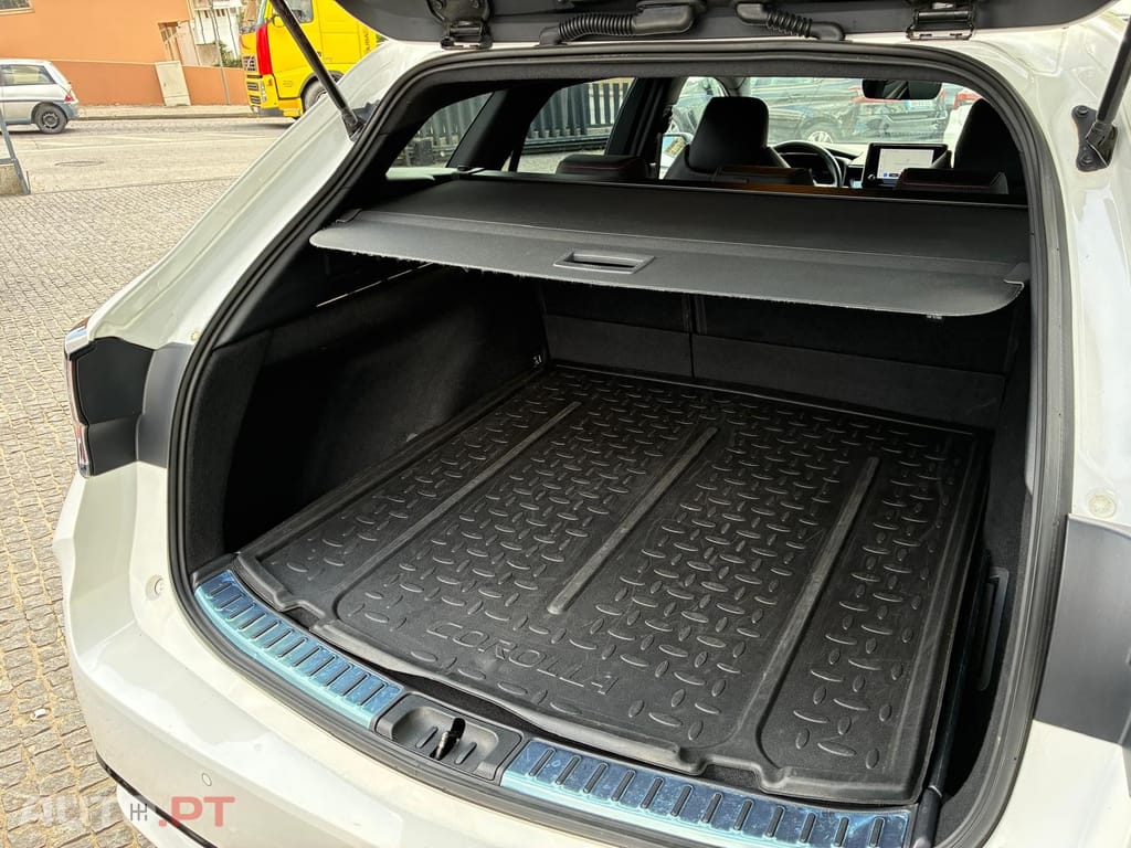 Toyota Corolla Touring Sports 1.8 Hybrid Exclusive