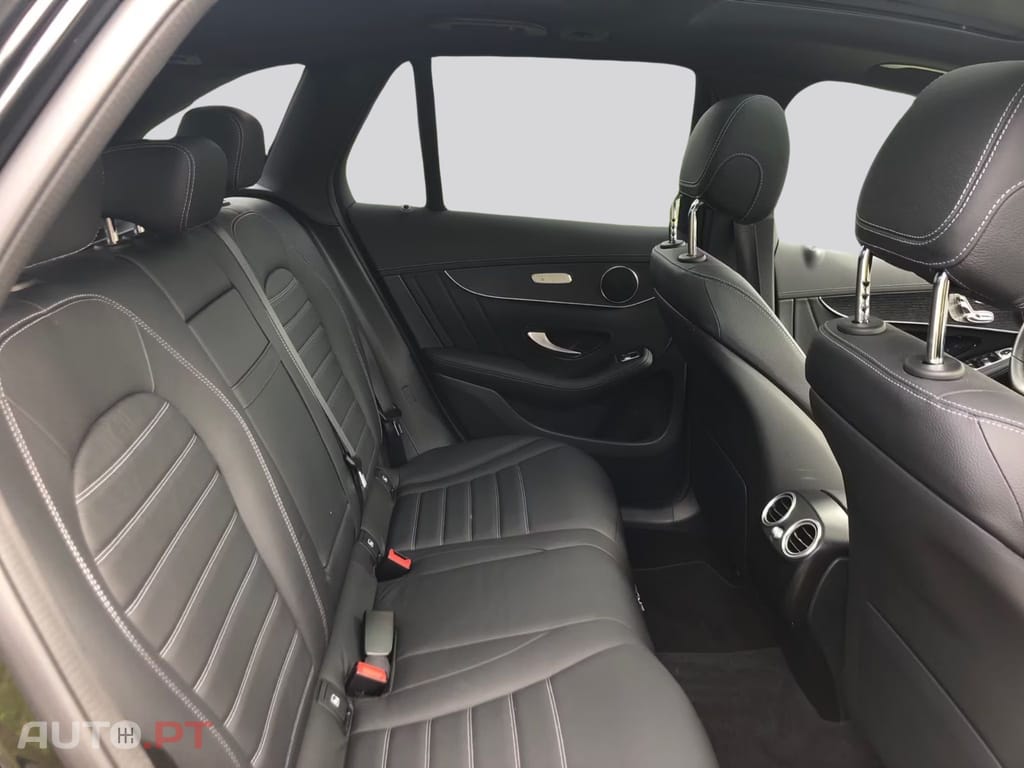 Mercedes-Benz GLC 300 de 4M AMG