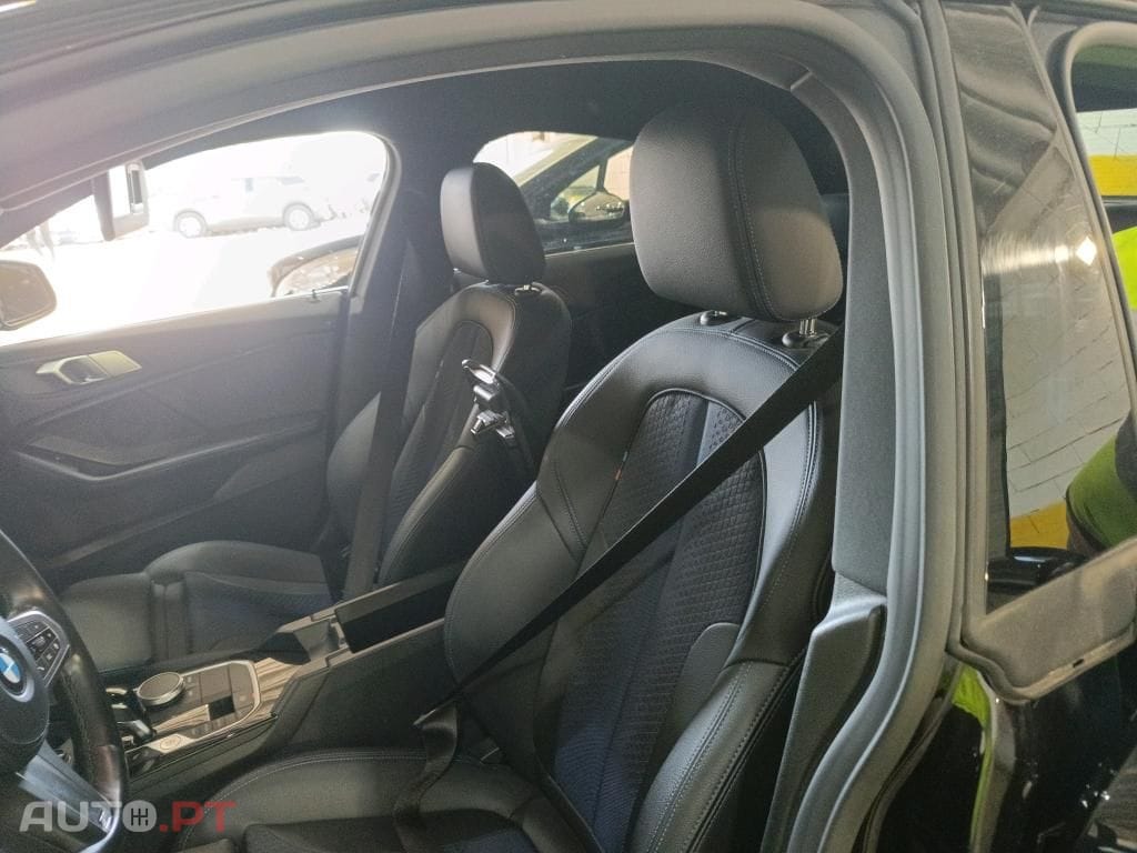 BMW 216 d Corporate Edition