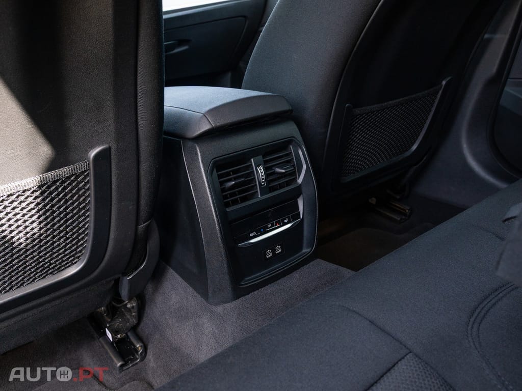 BMW 330 e Corporate Edition Auto