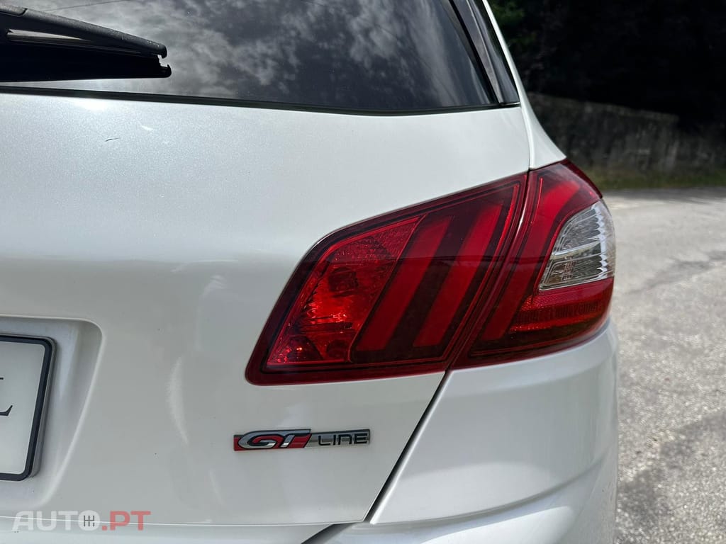 Peugeot 308 1.2 PureTech GT EAT8