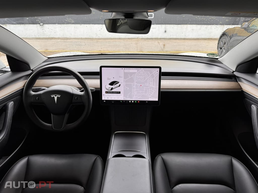 Tesla Model 3 Standard Range Plus RWD