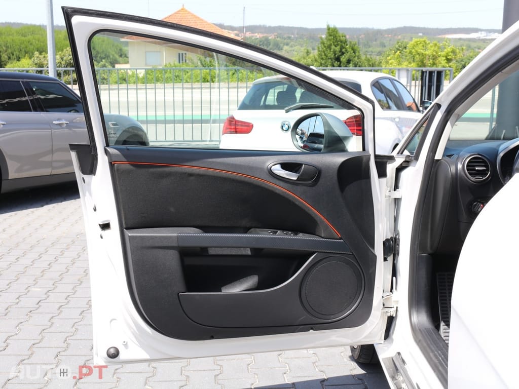 Seat Leon 2.0 TDI FR 18 Tiago Monteiro