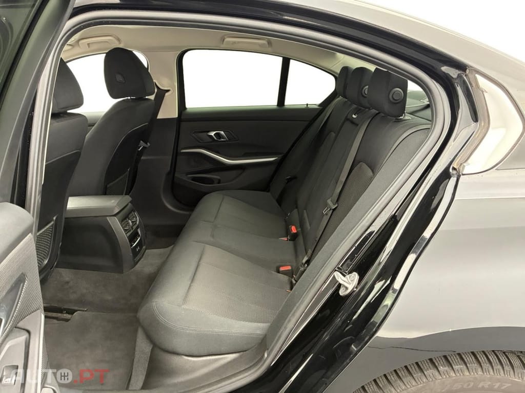 BMW 320 d xDrive Auto