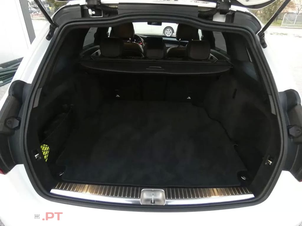 Mercedes-Benz C 220 d AMG Line