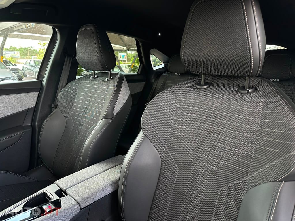 Peugeot 3008 1.2 Hybrid Allure e-DCS6