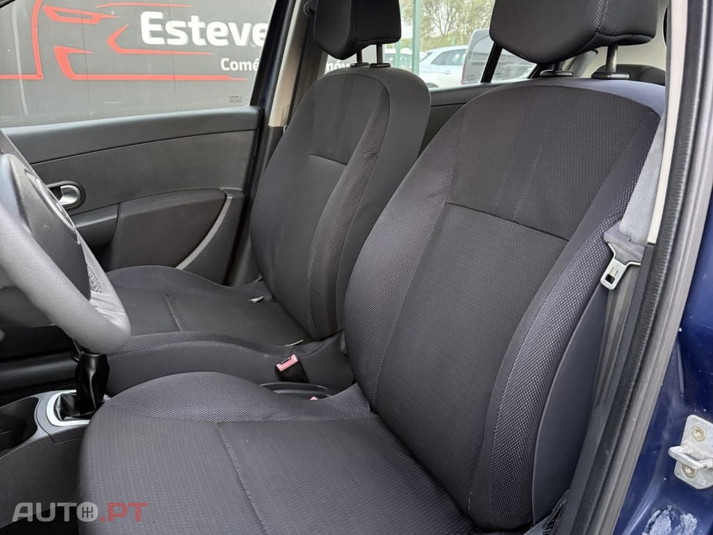 Renault Clio 1.2 16V Confort