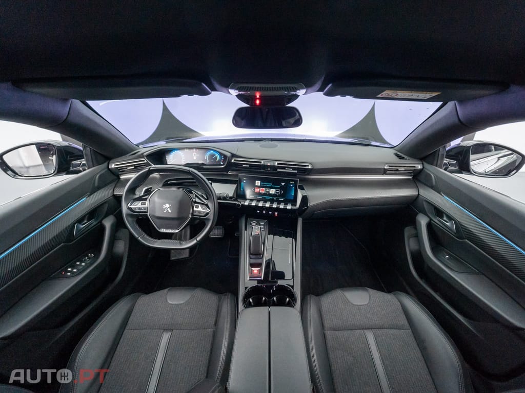 Peugeot 508 SW 1.6 Hybrid Allure e-EAT8 — fotografia 14