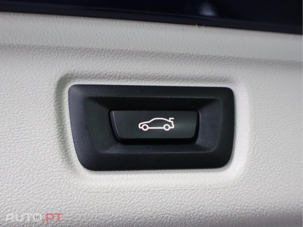 BMW 330 e Corporate Edition Auto