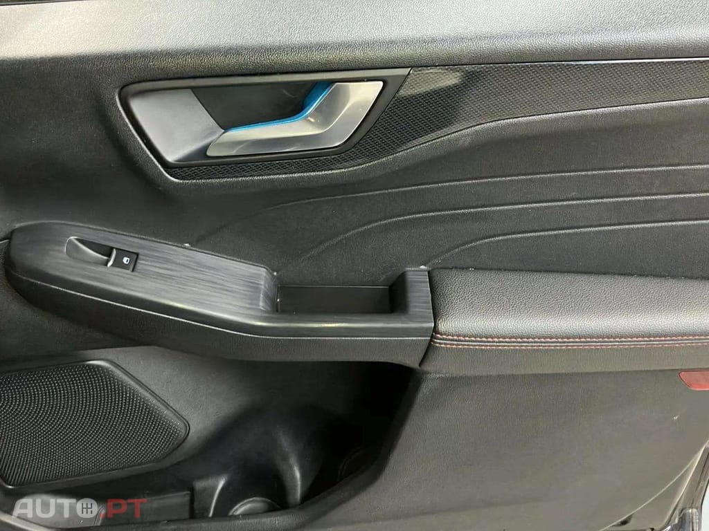 Ford Kuga 1.5 TDCi EcoBlue ST-Line