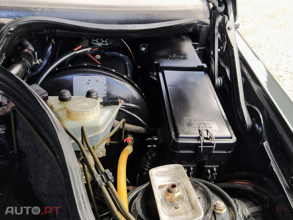 Mercedes-Benz 250 D