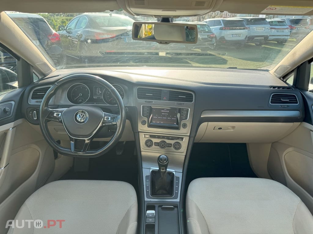 Volkswagen Golf 1.6 TDi Confortline