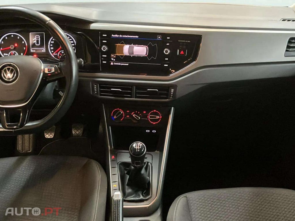 Volkswagen Polo 1.0 MPI CONFORT LINE