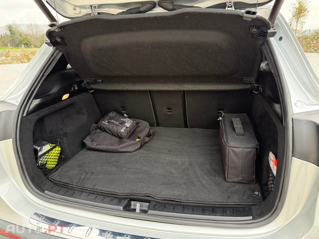 Mercedes-Benz EQA 250 AMG Line