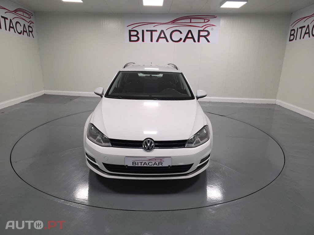 Volkswagen Golf 1.6 HDI CONFORTLINE