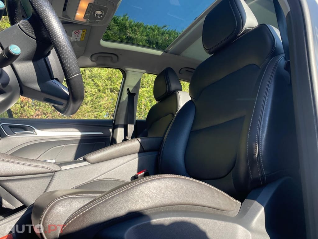 MG ZS EV 44.5 kWh Luxury