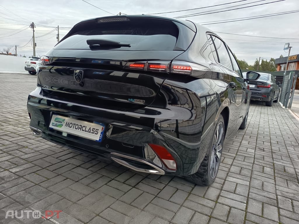 Peugeot 308 1.6 Hybrid Allure e-EAT8