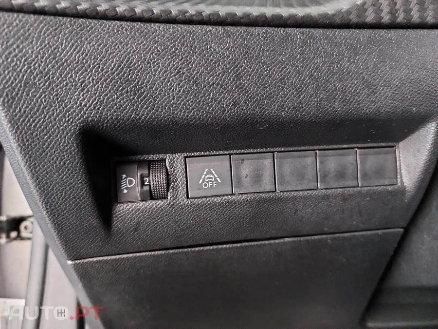 Peugeot 2008 1.2 PureTech Active