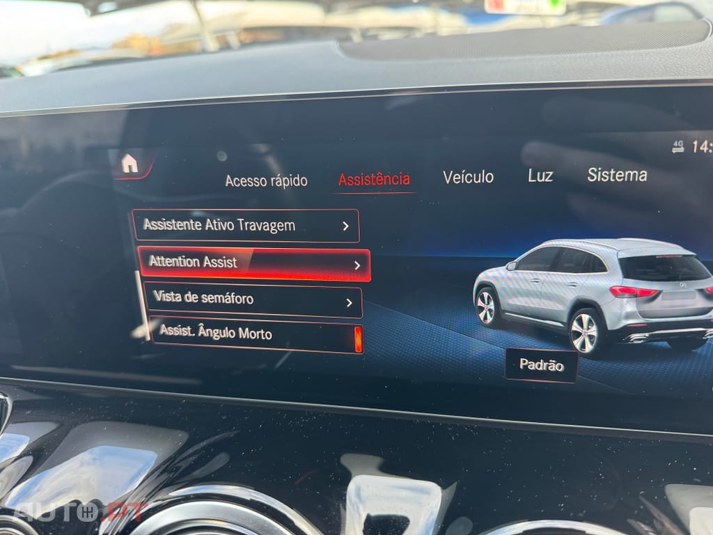 Mercedes-Benz GLA 250 e AMG Line