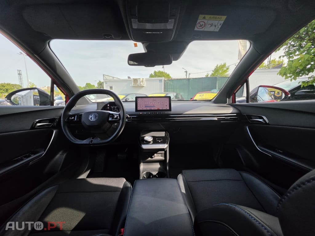 MG MG4 64 kWh XPower Luxury