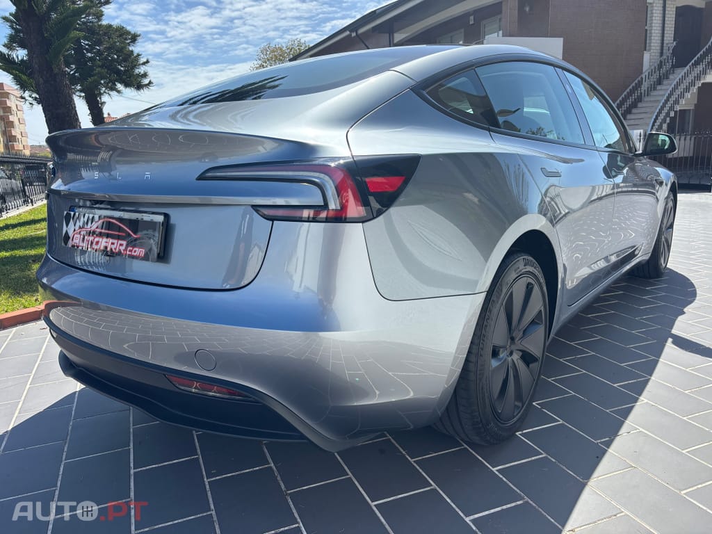 Tesla Model 3 Tração Traseira Premium