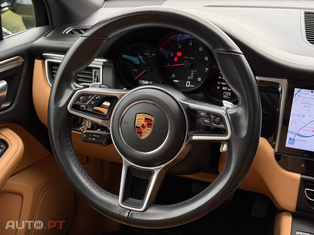 Porsche Macan PDK