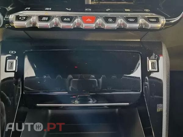 Peugeot E-208 50 kWh GT