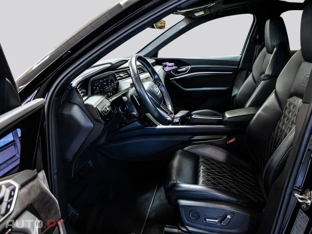 Audi E-Tron I.V.A DEDUTIVEL S BLACK 