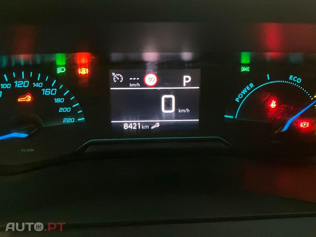 Peugeot 208 1.2 Hybrid Allure e-DCS6