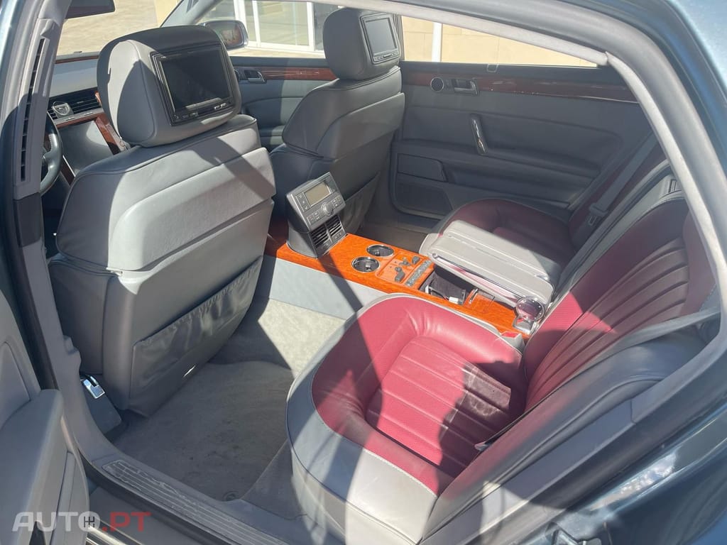 Volkswagen Phaeton larga presidencial