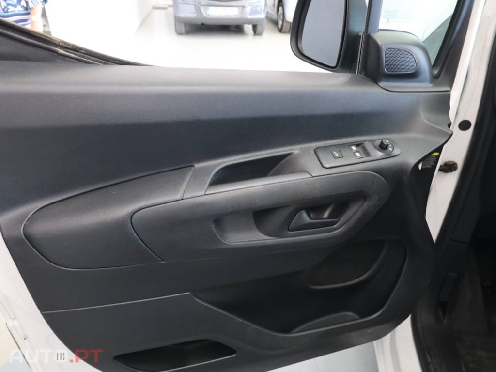 Peugeot Partner 1.5 BlueHDi Asphalt Standard