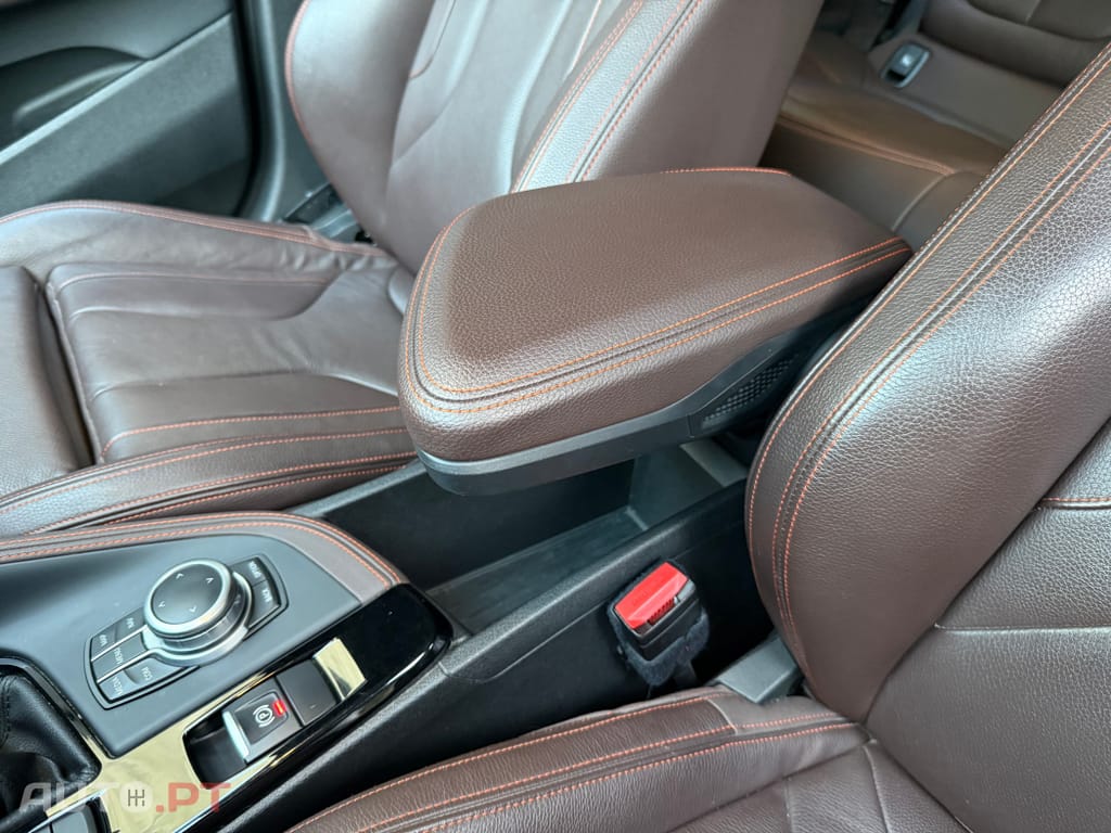 BMW X2 xDrive25e Edition M Mesh