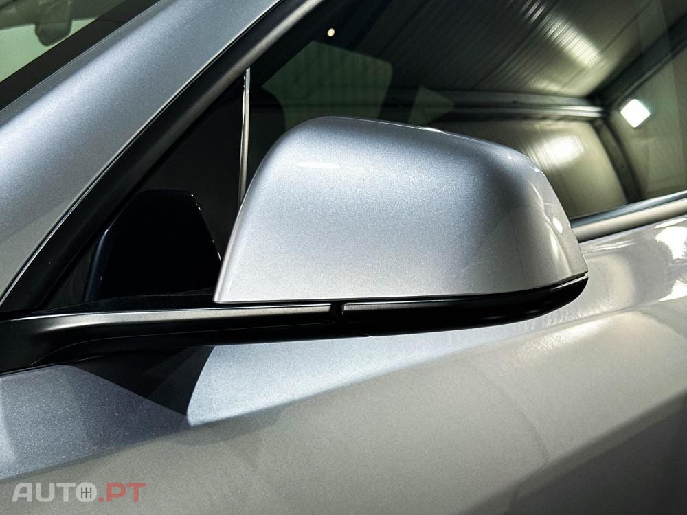 Tesla Model Y Long Range Dual Motor AWD