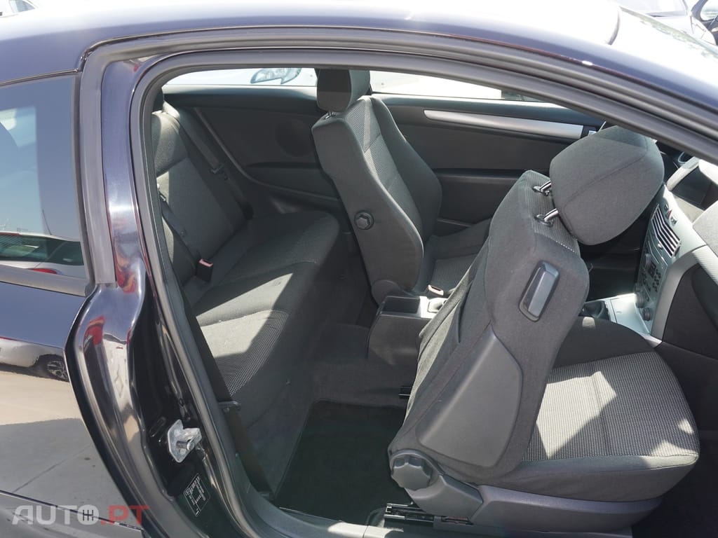 Opel Astra GTC 1.7 CDTi