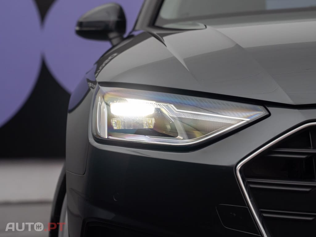 Audi A4 Avant 30 TDI S tronic