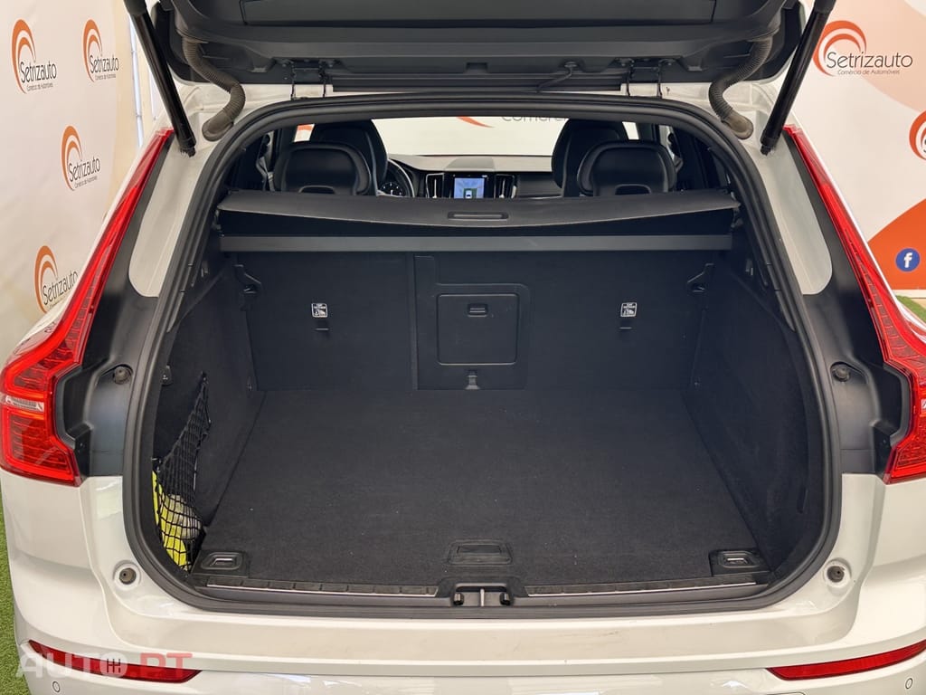 Volvo XC60 2.0 D4 R-Design AWD Geartronic