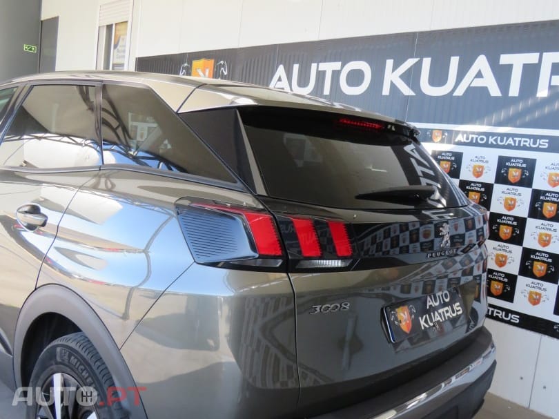 Peugeot 3008 1.5 BlueHDi Active