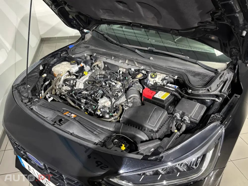 Ford Focus 1.0 EcoBoost MHEV ST-Line